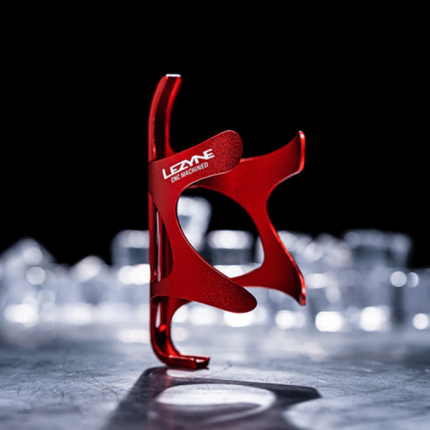 Porta Ánfora Lezyne CNC AL de Aluminio Negro, Azul y Rojo