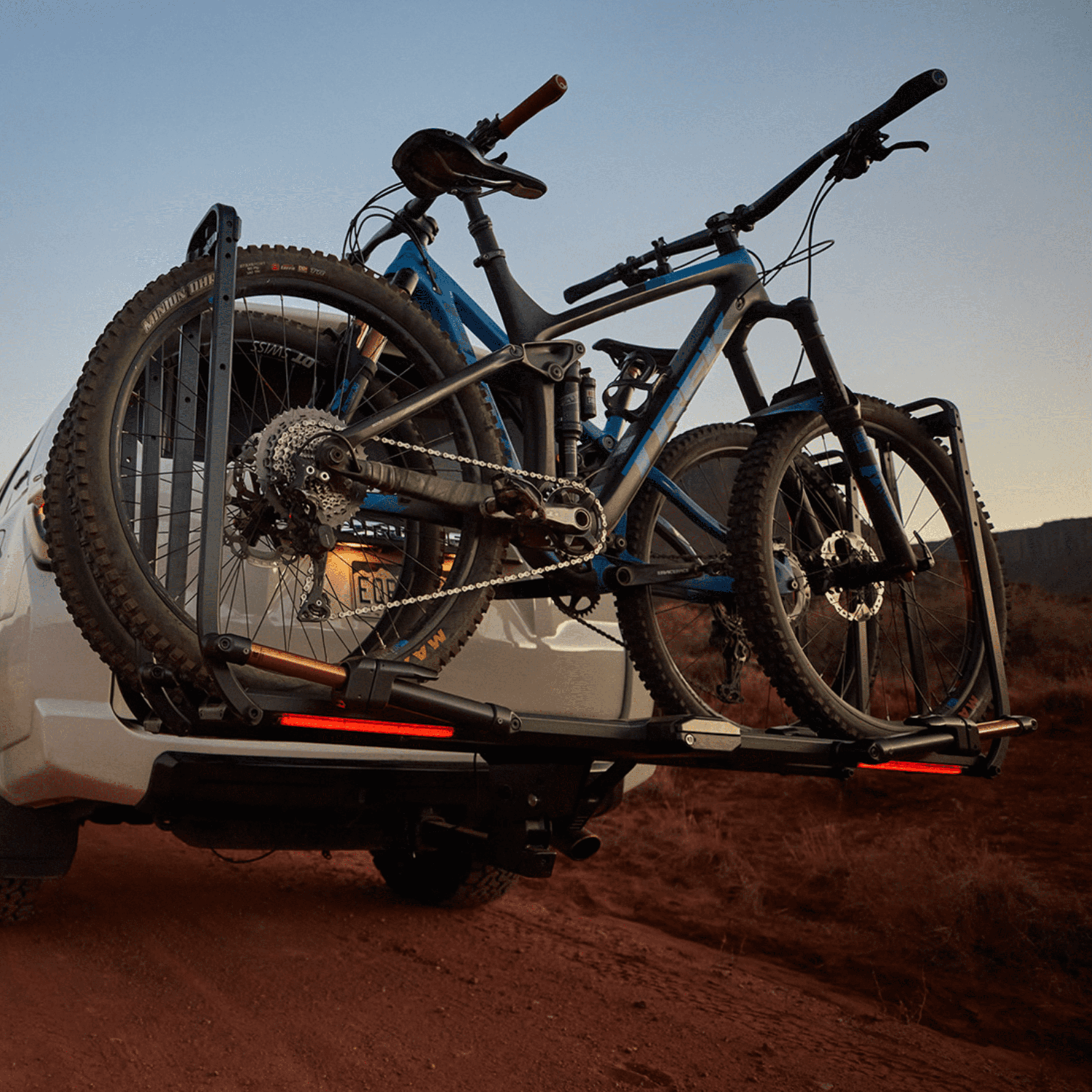 Rack Portabicicletas Kuat Piston Pro X (Con luces LED)-thumbmail-6