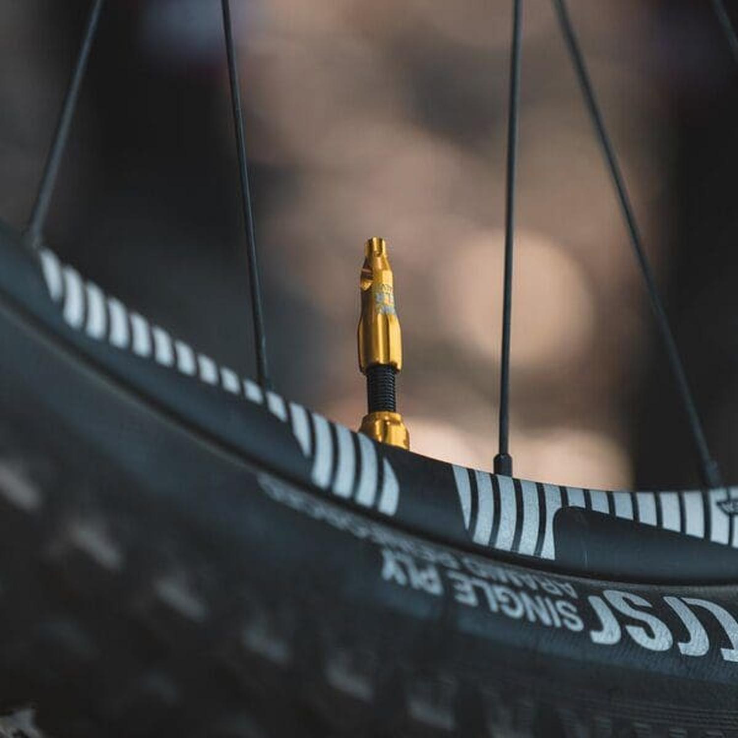 Tapa de Valvula Lezyne CNC TLR Negro-thumbmail-2
