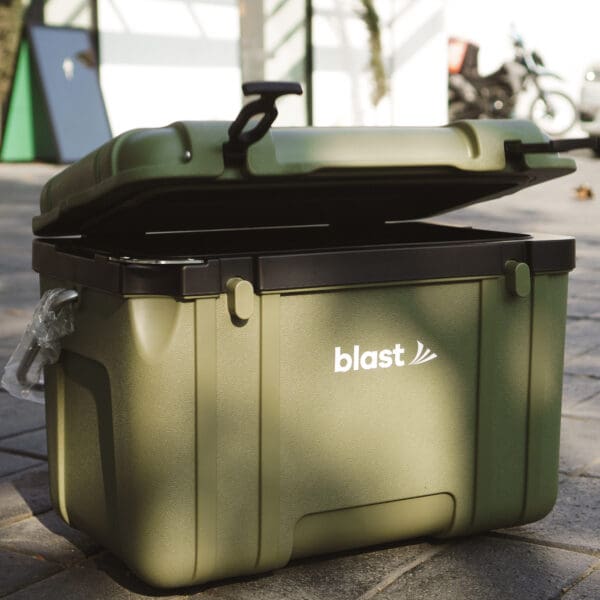 Hielera Rígida Blast 26L con Aislamiento PU Verde